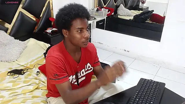 NoahJhonson69 webcam