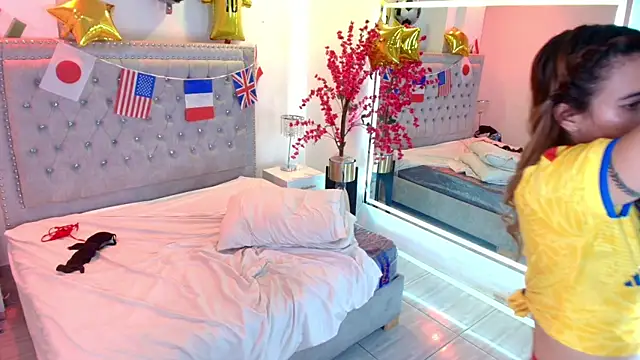 Juliieta_gray webcam