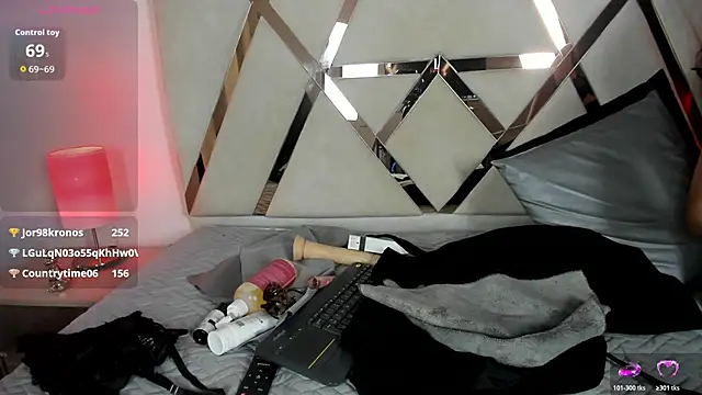 Carliet_66 webcam