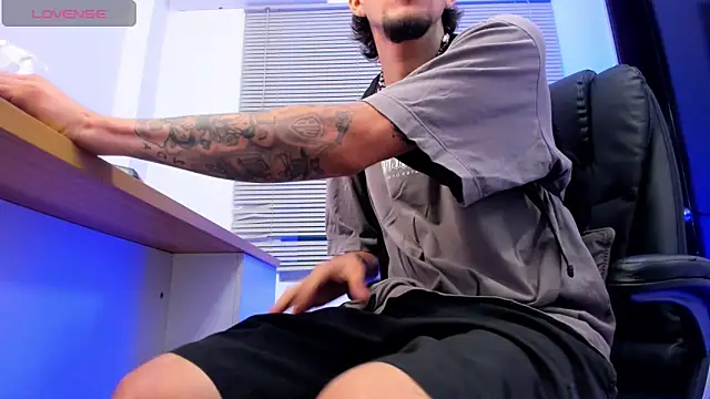 Black_Nova_ webcam