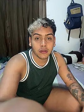 ErosVisconti live cam on StripChat