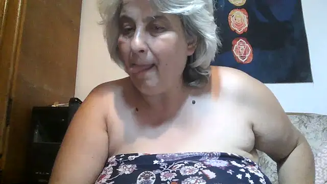 ExquisiteMature webcam