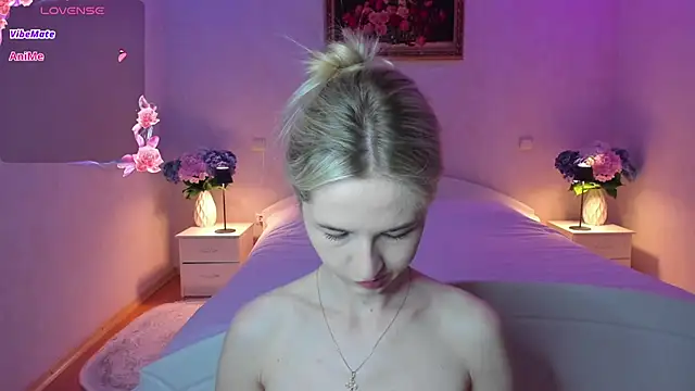 Julie_Blaze webcam