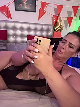 tiffanyroxx - TiffanyRoxx's free webcam - UK Sex Cams