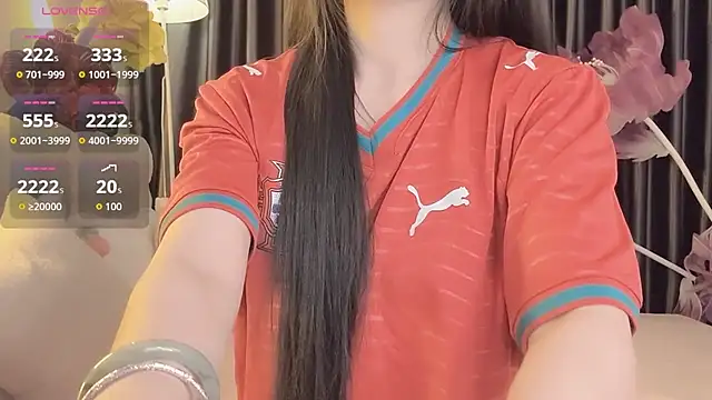 IvyMiss102's live cam