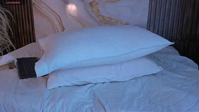 king_lovely_hornyy webcam