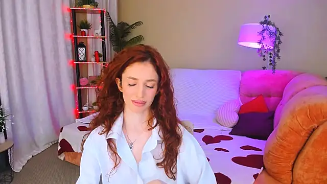 ChristinaConteeree webcam