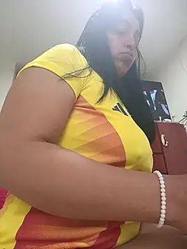 LunaRouuse_ webcam
