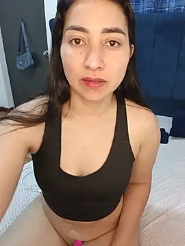 ANGELY_WET_JEET webcam
