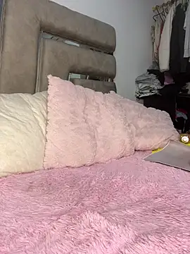 Yassy_11 webcam