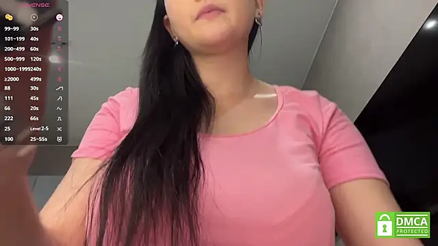 NikiGrandberry webcam