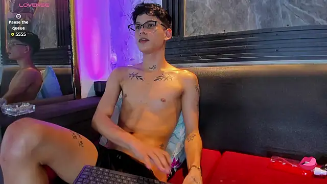 Brianhot0F live sex cam