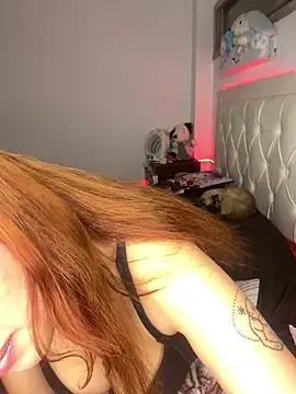 PinkyBonniee webcam