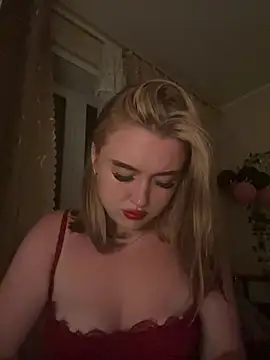 lyalyalii webcam