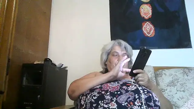 ExquisiteMature webcam