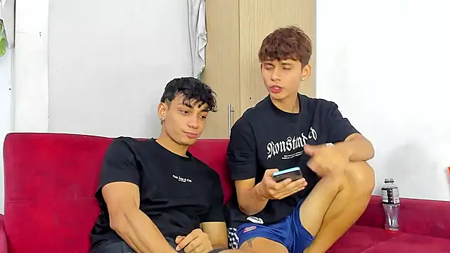 willy_sexxx18 webcam