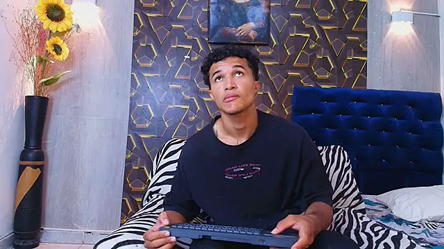 fire_drako_ (M twink) - show cum  😈🥵🥵