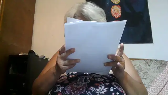 ExquisiteMature webcam