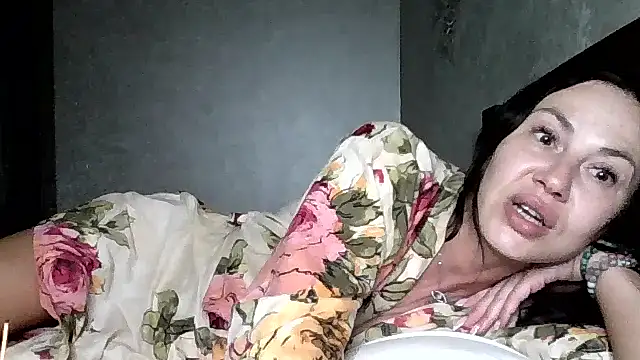 JulianaGold1 webcam