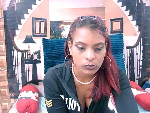 IndianSexyAss live cam on StripChat