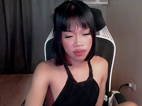 urcurlydiva webcam