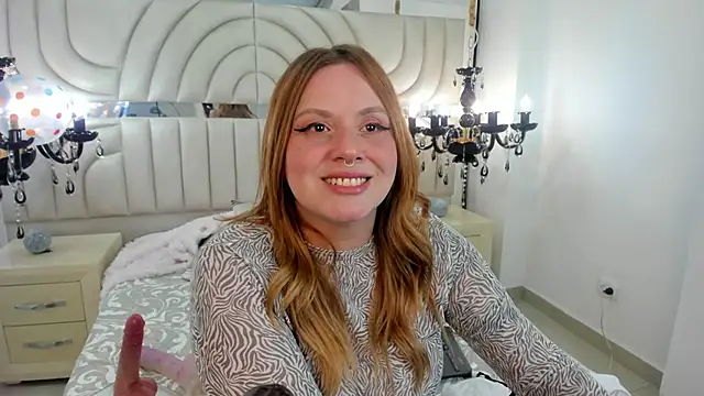 Paulette_roux webcam