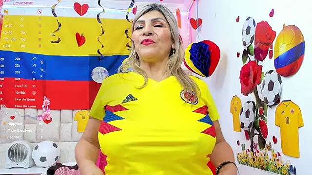 Celeste_Lincon webcam