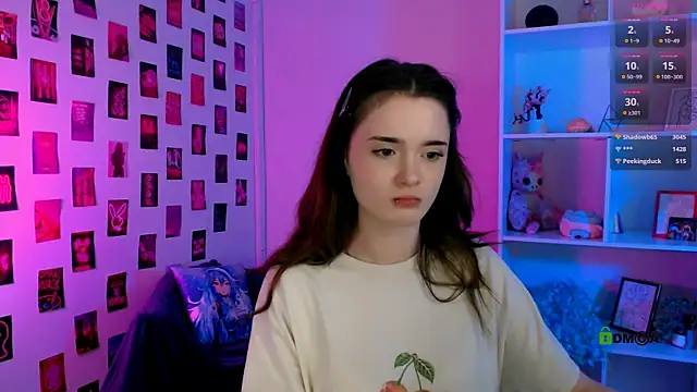 liana_kisses webcam