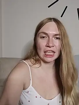 KisaVixen live cam on StripChat