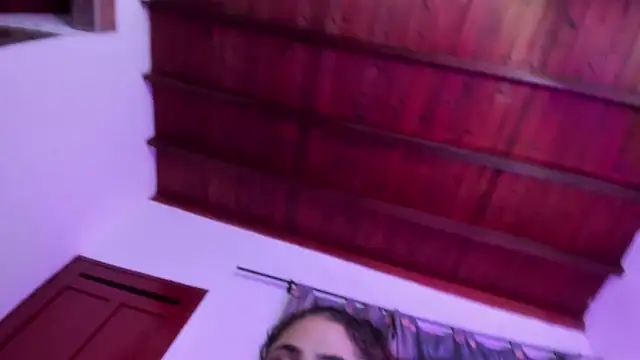 Nikki__uwu webcam
