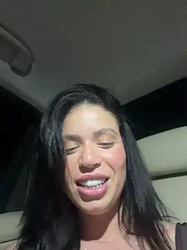 Rafaellaz live cam on StripChat
