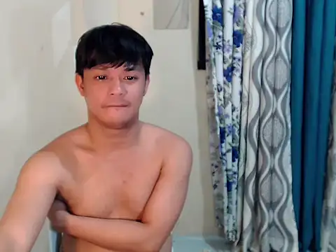 kingdomcum96 live sex cam