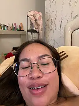 Ponthip webcam