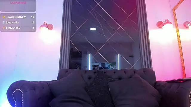 VickyJohnson1 webcam