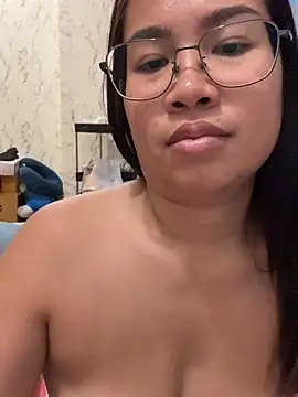Ponthip webcam