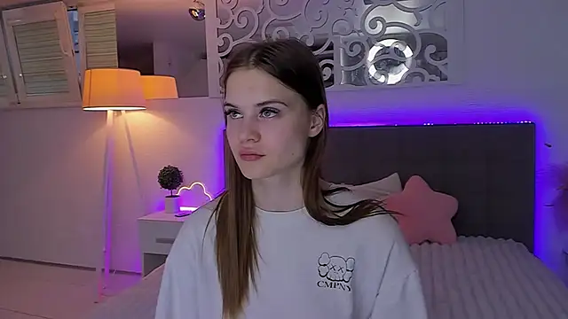 LuisaClover webcam