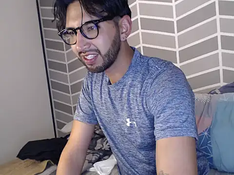 thomass1018 webcam