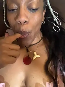 NatalieGainer_goodies webcam