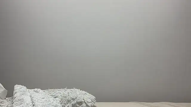 LOVEAKIRA live cam on StripChat