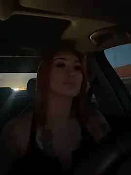 ThornsandHoney webcam