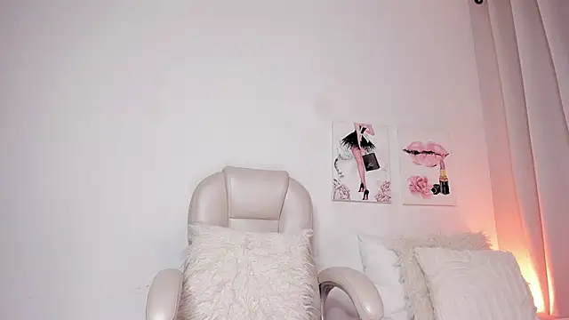 ReynaLuxe webcam