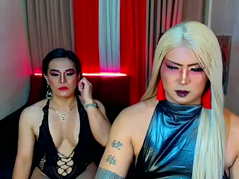 Wildest_Slave_Huntress webcam