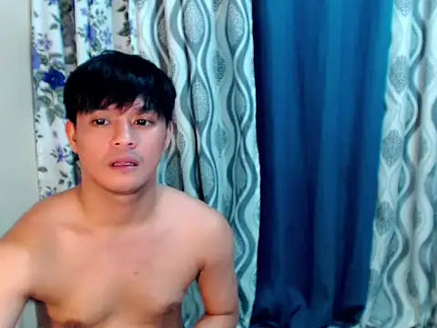 kingdomcum96 live sex cam
