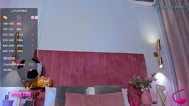Mayzzie webcam