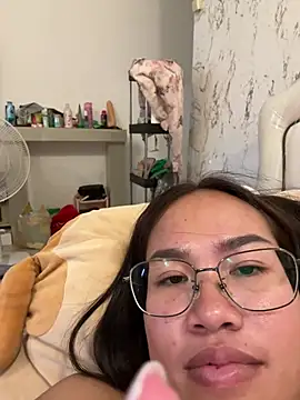 Ponthip webcam