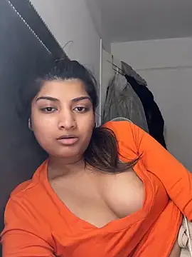 naughtywhisper784 webcam