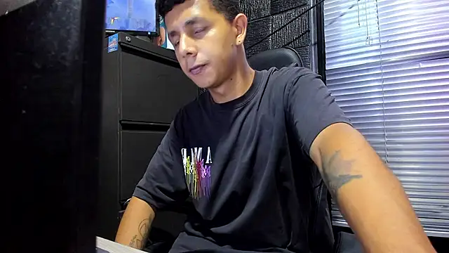 boy_bigcock24cm webcam