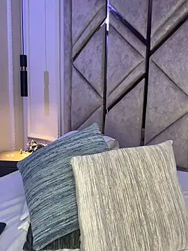 Noa_Adams webcam
