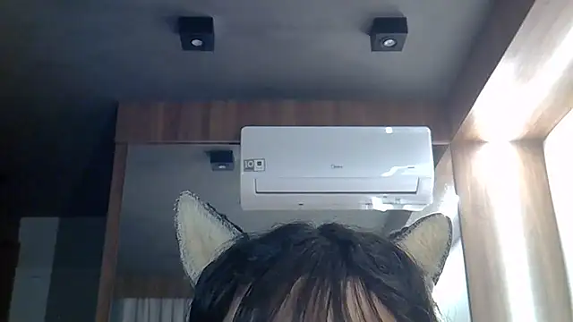 SkinnyKitten webcam