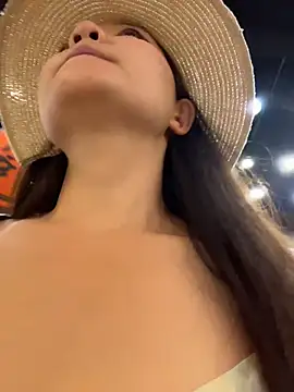 xiaochengzi505 live cam on StripChat